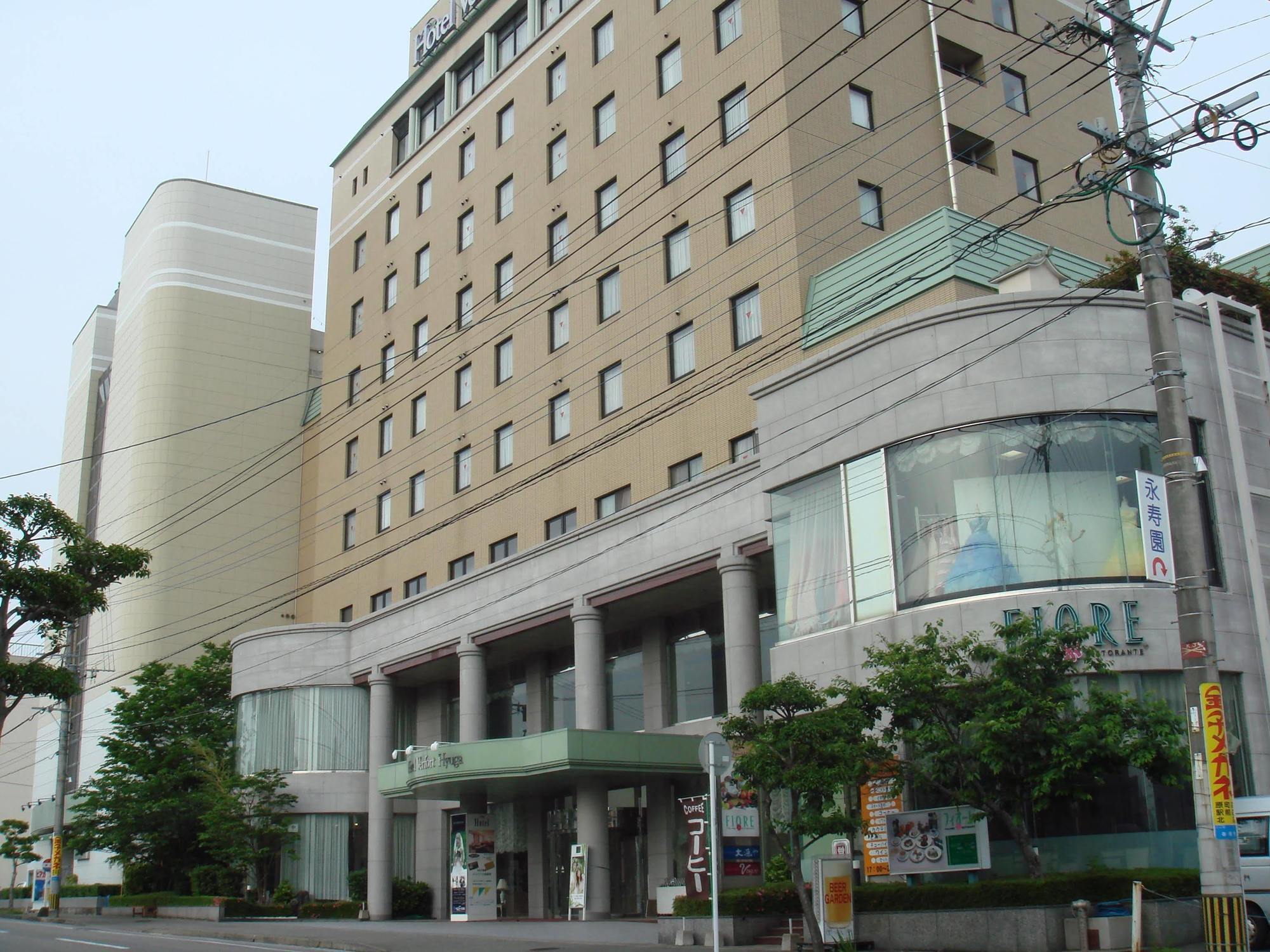 Hotel Verfort Hyuga Eksteriør billede