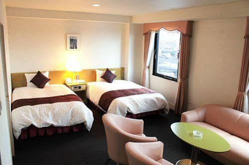 Hotel Verfort Hyuga Eksteriør billede