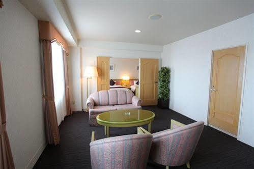 Hotel Verfort Hyuga Eksteriør billede